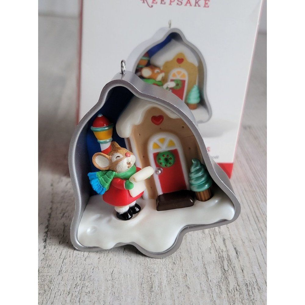 Hallmark 2014 cookie cutter Christmas ornament Xmas